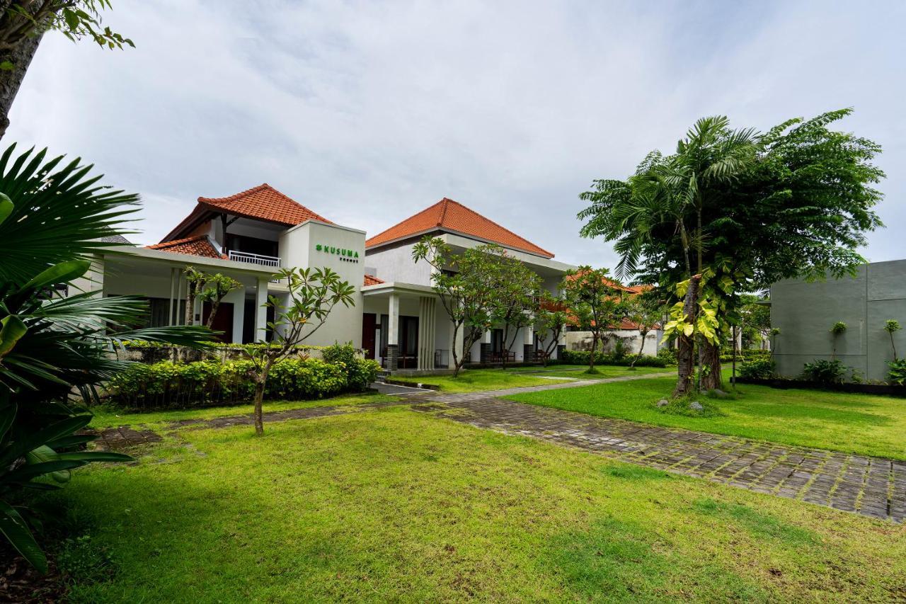 Kusuma Resort Seminyak Екстериор снимка